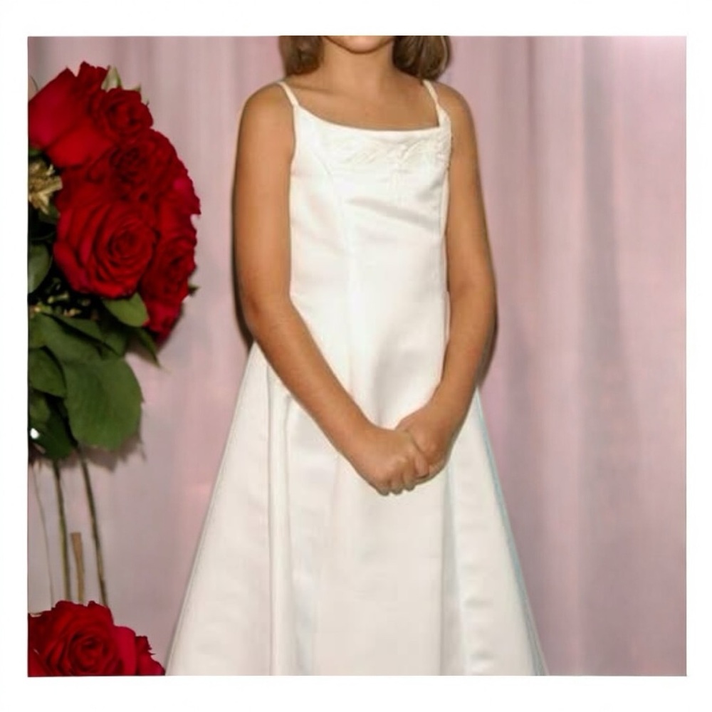 Youth Size 6 Eden Princess Eden Bridal Flower Girl Dress